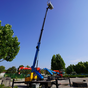 Approvisionnement en grande quantité : Plateforme élévatrice Xinfeigong 28m sur châssis Foton, télécommande sans fil, homologuée EAC, faible MOQ, expédition mondiale - Product Image 3