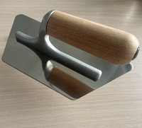 Truelle à plâtre en acier inoxydable poli durable avec poignée ergonomique pour le lissage des murs industriels et le bricolage