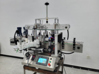 Machine d'étiquetage automatique double face de table / Convient pour l'étiquetage double face des bouteilles plates et carrées.