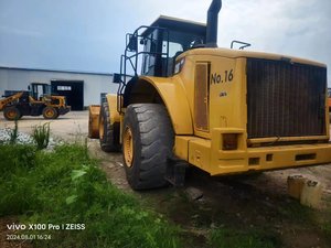 UTILISÉ pour 980H Chargeuse sur pneus avant et rétrocaveuse haute efficacité à vendre - Product Image 4