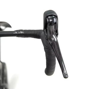 Bicicleta de Carretera de Fibra de Carbono 700C, 24 Velocidades, Frenos de Disco Hidráulicos, Manillar Curvo, Bicicleta de Carreras Aerodinámica para Estudiantes y Ciclistas - Product Image 2