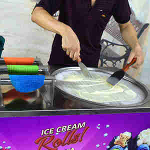 Machine à glaces roulées 110V / 220V avec tacos mexicains au maïs / gaufres, machine à cônes à glace - Product Image 4