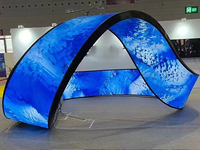 Écran LED HD polychrome taille personnalisée P4 Tunnel panneaux muraux vidéo intelligents flexibles prix de gros publicité sur écran LED incurvé