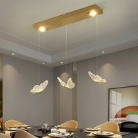Lustre de salle à manger moderne et minimaliste de luxe léger à trois têtes LED, étanche, avec CRI 95 et design de bar unique