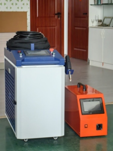 Machine de nettoyage, de découpe et de soudage au laser à fibre portable 4 en 1, 1500W, 2000W, 3000W, pour métal - Product Image 2