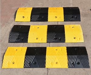 गर्म बिक्री अच्छी गुणवत्ता पीले काले राजमार्ग 1 मीटर रबर गति कूबड़ और टक्कर के लिए बिक्री - Product Image 5