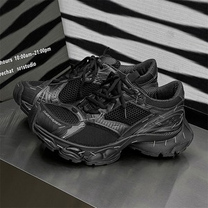 Nuevos zapatos de plataforma estilo grapadora, diseño retro, aumentan la altura, versátiles, adecuados para parejas, zapatos deportivos casuales para mujer - Product Image 1