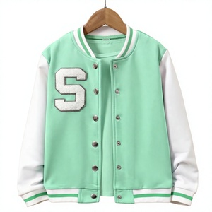 Veste universitaire vert menthe avec manches blanches et patch lettre S, fermeture avant, coupe classique, vêtements d'automne pour femmes - Product Image 1