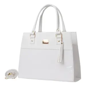Sac fourre-tout en cuir blanc pour femme Fana Maura, taille moyenne, style simple à porter en bandoulière avec décoration en pompon - Product Image 4
