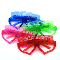 Lunettes LED lumineuses pour le Nouvel An espagnol, monture en forme de cœur, lunettes clignotantes pour les fêtes du Nouvel An, accessoires de fête