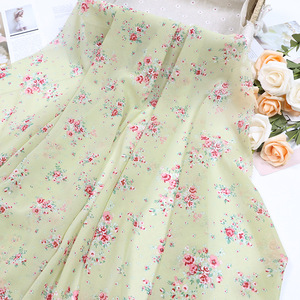 100% <span class=keywords><strong>Polyester</strong></span> vải mới hoa nhỏ Đầm voan cho mùa xuân và mùa hè vi trong suốt - Product Image 2