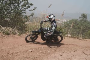 Pre-Order the 2025 Komodo Talaria: 32KW 97.2V New High-Speed Racing Dirt Bike by Komodo Emoto - Product Image 4