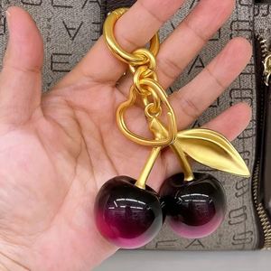 Porte-clés créatif en forme de cerise 3D dégradé pour femmes, porte-clés de voiture mignon et mini portefeuille, décoration de sac à main - Product Image 5
