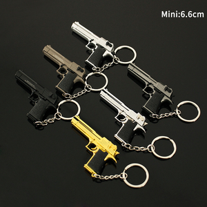 2024 Tiktok Speelgoed Verjaardagscadeaus 1:3 Metalen Pistool Speelgoed Pistool 1:4 Miniatuur Model <span class=keywords><strong>Beretta</strong></span> 92f Sleutelhanger Speelgoed Pistool Woestijnarend Kanon Model - Product Image 2