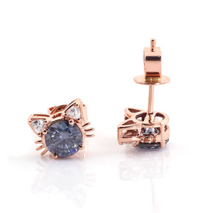 2026 थोक प्यारा डिजाइन बिल्ली शैली काले और सफेद मोइससानाइट स्टड महिलाओं के लिए - Product Image 3