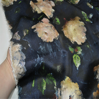 Schwarzer Stoff mit Blumenmuster aus Seidensatin, Günstig, Bestseller, Höchste Qualität, Großflächig, Komfortabel für Damen und Herren, Maßgeschneiderte Kleidung
