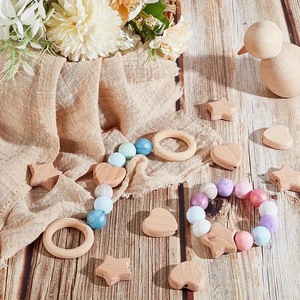 <span class=keywords><strong>Perles</strong></span> en <span class=keywords><strong>bois</strong></span> de hêtre en forme de cœur et d'étoile à cinq branches, clips de sucette, bâtonnets de dentition, accessoires DIY, <span class=keywords><strong>perles</strong></span> à trou rond - Vente en gros usine - Product Image 3