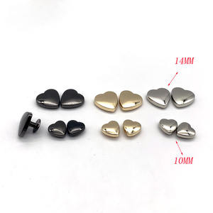 Clou de rivet en forme de cœur <span class=keywords><strong>à</strong></span> la mode de bonne qualité avec vis pour sac en cuir rivet pour ceinture en cuir <span class=keywords><strong>rivets</strong></span> métalliques pour sac - Product Image 2
