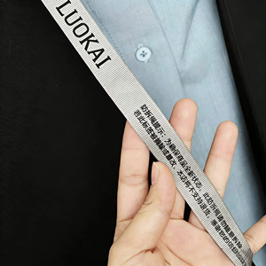 Sello de Seguridad Desechable Ecológico 100% Poliéster con Impresión en Dorado y Etiqueta para Calzado y Ropa, Anti Manipulación - Product Image 6