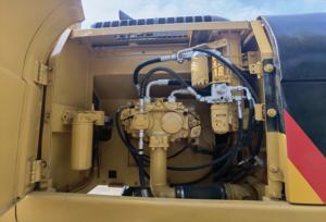 เครื่องขุดดินระบบไฮดรอลิกมอเตอร์330D ตีนตะขาบ Cat330D มือสองกำลังการผลิต30Ton - Product Image 5