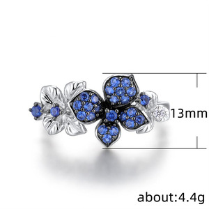 Anello Floreale alla Moda, Design Minimalista ed Elegante, Gioiello da Donna per Uso Quotidiano, Anello Statement - Product Image 3