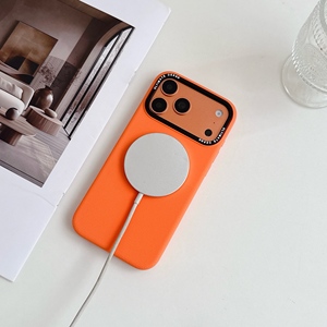 Coque de téléphone S132 tendance en silicone liquide antidérapant pour iPhone 17 18 Pro Max, antichoc, compatible avec la charge magnétique sans fil - Product Image 5