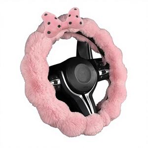 Housse de volant de voiture <span class=keywords><strong>en</strong></span> peluche extra chaude pour l'hiver, design mignon de dessin animé, style sportif et moelleux, <span class=keywords><strong>en</strong></span> PVC et caoutchouc - Product Image 1