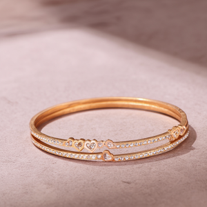 Brazalete de moda en acero inoxidable 316L con baño de oro PVD, diseño de corazón con piedras transparentes para mujer, accesorio de joyería. - Product Image 3