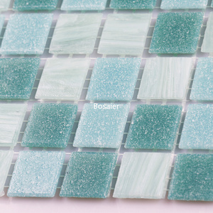 Mosaïque de verre recyclé turquoise menthe et mousse marine, tesserae vitreuse tourbillonnée aventurine, moderne, pour salle de bain, piscine, aquatique - Product Image 5