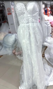 Vestido de Novia Sirena de Manga Larga con Cuello Alto y Efecto Ilusión, Bordado a Mano, de Satén Ajustado, Ideal para Curvas, Colección 2026 - Product Image 6
