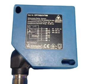 เซ็นเซอร์เลเซอร์วัดระยะแบบสามเหลี่ยม Wenglor รุ่น CP70QXVT80 วัสดุ PVC กำลังไฟ 250 วัตต์ รับประกัน 1 ปี ความละเอียดสูง CMOS Line Stock สีฟ้า - Product Image 2