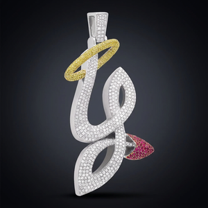 Collier pendentif en or blanc de luxe avec diamant, design lettre G, taille brillant rond, unisexe, à porter au quotidien - Product Image 3
