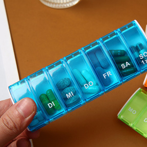 Estuches Portátiles Semanales para Pastillas con 7 Compartimentos y Etiquetas, Impresión <span class=keywords><strong>de</strong></span> Logotipo Personalizado con Serigrafía, para Viajes, Hogar, Ancianos, Almacenamiento Diario <span class=keywords><strong>de</strong></span> Medicamentos - Product Image 5