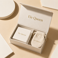 Boîte d'emballage de bijoux de luxe personnalisée, boîte cadeau rigide magnétique avec logo, pochette en velours et inserts pour collier et bracelet