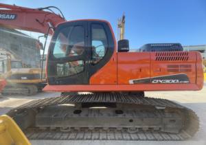 Alta qualità usato Dosan DX300LC escavatore Shanghai vendita calda con Doosan originale motore macchine da costruzione a basso prezzo - Product Image 4