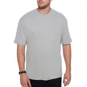 Contemporary Oversized <b>Tee</b> with Minimal <b>Graphic</b> Detail Relaxed Silhouette Drop Shoulder Construction Stylish Casual T Shirt - Product Image 1
