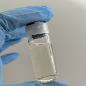 مصل ألفا أربوتين جلابريدين لتفتيح البشرة تصحيح البقع الداكنة تبييض جلابرا جلابرا خلاصة جذر عرق السوس الحساسة - Product Image 5