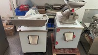 Machine à moudre le piment en acier inoxydable de qualité alimentaire, fournie directement par l'usine