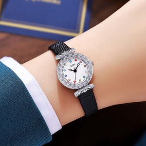 Montre à quartz pour femme, cadran rond, bracelet, montre-bracelet, lunette en cristal, montre de mode - Product Image 4