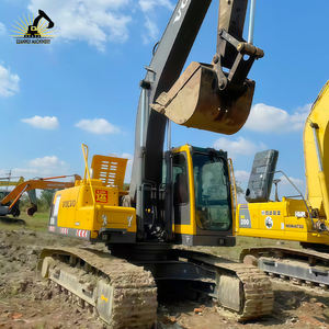 Excavatrice Volvo EC210B d'occasion, robuste et fiable, de taille moyenne, pour l'installation de pipelines et le remblaiement dans les projets d'utilsités - Product Image 6