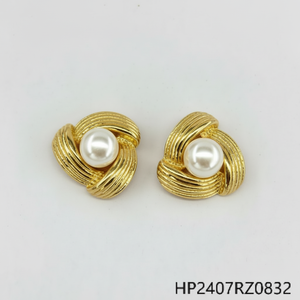 Women's Stainless Steel Jewelry <b>Set</b>-Necklace <b>Bracelet</b> Pearl <b>Earrings</b> Fashion Accessories Wholesale - Product Image 1