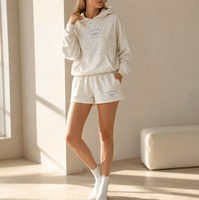 Ensemble de survêtement en molleton blanc à motif floral pour femme, avec logo personnalisé OEM, comprenant un sweat à capuche oversize et un short
