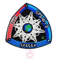 Écusson de broderie en tissu personnalisé Écusson de montagne thermocollant sur le thème de l'espace Conception de lettres pour vêtements