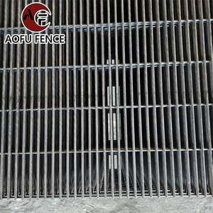 강화 스포츠 클리어 뷰 <span class=keywords><strong>358</strong></span> 안티 등반 메쉬 공항 철도 교도소 높은 보안 고밀도 메쉬 울타리 패널 보안 울타리 - Product Image 4