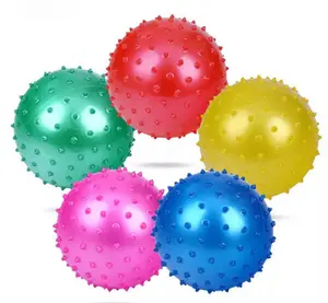 كرة من كلوريد البولي فينيل بألوان 7 كرة خلفية للياقة البدنية من السيليكون كرة استرخاء للعضلات كرة تدليك دوارة رياضية