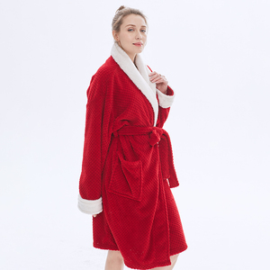 Fabrikneuer, gemütlicher, warmer, einfarbiger Winter-Bademantel – Übergroßer, dicker Plüsch-Schlafanzug-Bademantel aus Flanell-<span class=keywords><strong>Fleece</strong></span> im eleganten europäischen Stil - Product Image 4