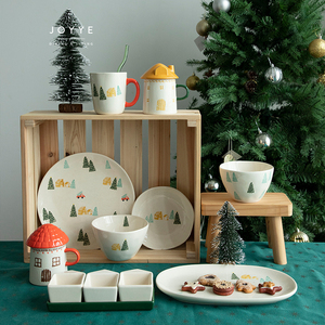Joyye Giáng Sinh Tiểu Bộ Đồ Ăn Thiết Lập Với Handpainted Cây Giáng Sinh Đặt Bữa Ăn Tối Và Mái Nhà Có Hình Dạng Cốc Gốm Đồ Ăn - Product Image 1