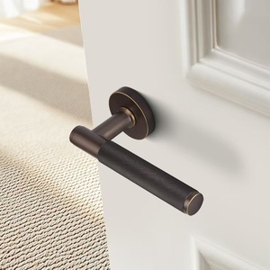 Maniglia <span class=keywords><strong>per</strong></span> Porta <span class=keywords><strong>in</strong></span> <span class=keywords><strong>Ottone</strong></span> Massiccio di Alta Qualità, Design Americano Anticato, Finitura Bronzo, con Funzione Privacy e Maniglia Zigrinata, <span class=keywords><strong>per</strong></span> Camera da Letto/Bagno, Set Maniglia Rotonda con Serratura - Product Image 1