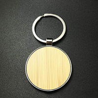 Porte-clés en acier inoxydable personnalisable avec logo, ouvre-bouteille de bière, décoration suspendue tendance, souvenirs, cadeaux