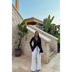 Blusa/Camisa Negra con Lazo Delantero para Mujer - Product Image 6